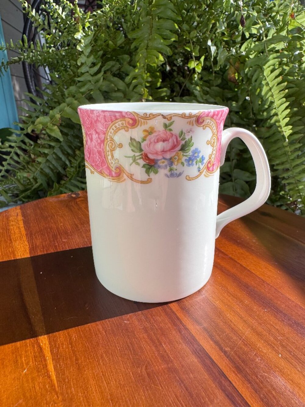 Royal Albert Lady Carlyle Mug Vintage Fine Bone China Pink Floral Coffee Cup